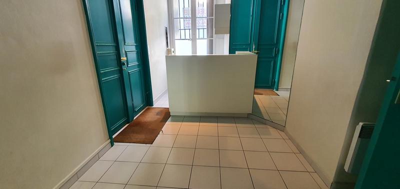 Local d'activités - 114 m²