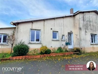 Maison - 98 m² - 5 pièces