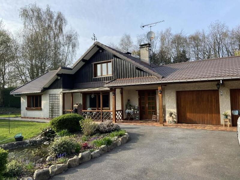 Propriété - 248 m² - 13 pièces