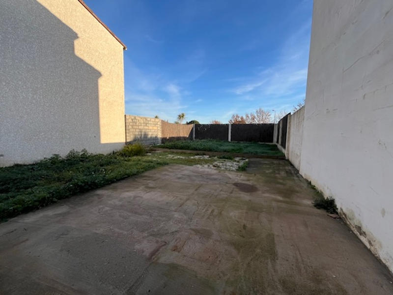 Terrain constructible - 182 m²