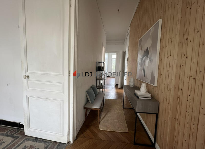 Appartement - 81 m² - 4 pièces