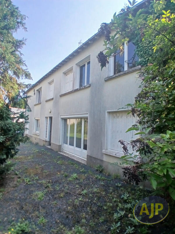 Maison - 123 m² - 6 pièces