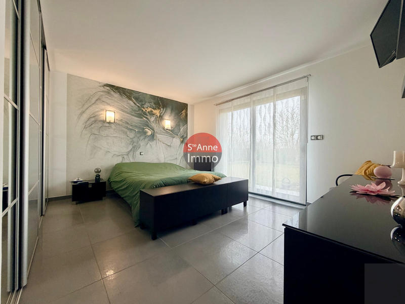 Maison - 200 m² - 10 pièces