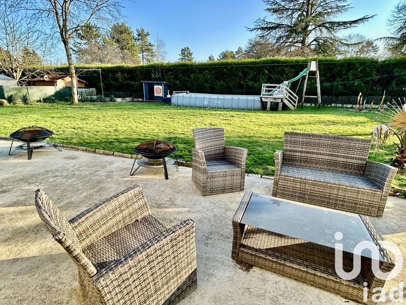 Maison - 210 m² - 7 pièces