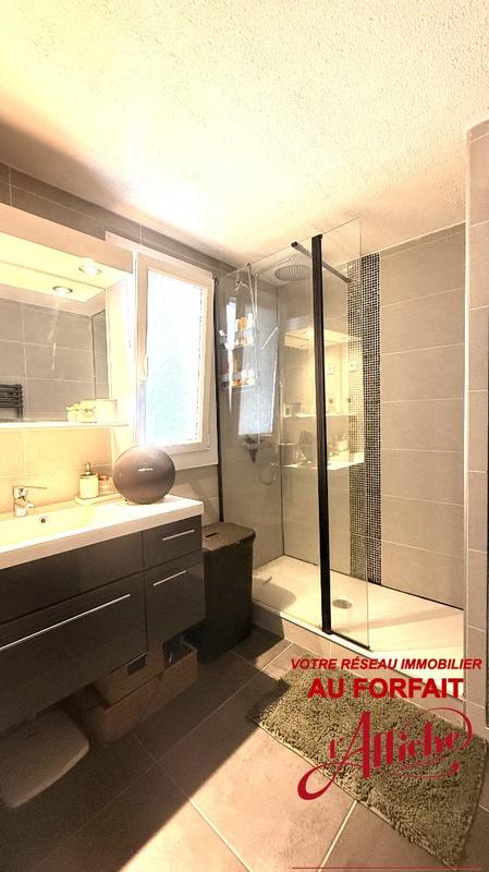 Maison - 82 m² - 5 pièces