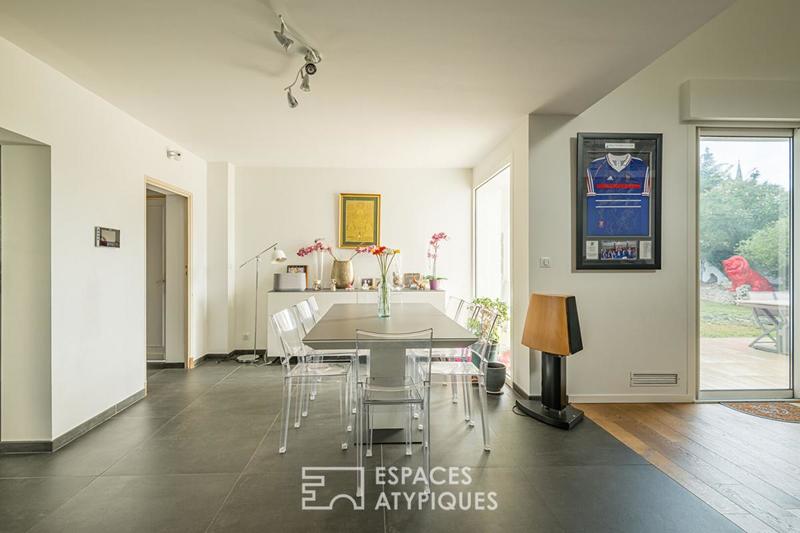 Maison - 290 m² - 9 pièces