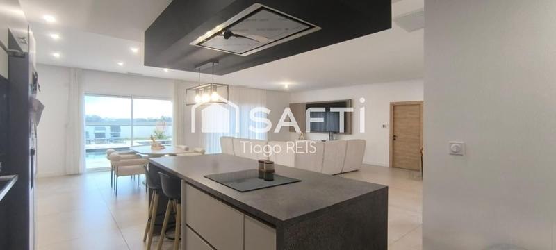 Maison - 182 m² - 6 pièces