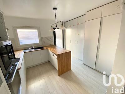 Maison - 93 m² - 5 pièces