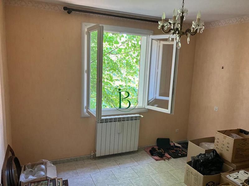 Villa - 242 m² - 6 pièces