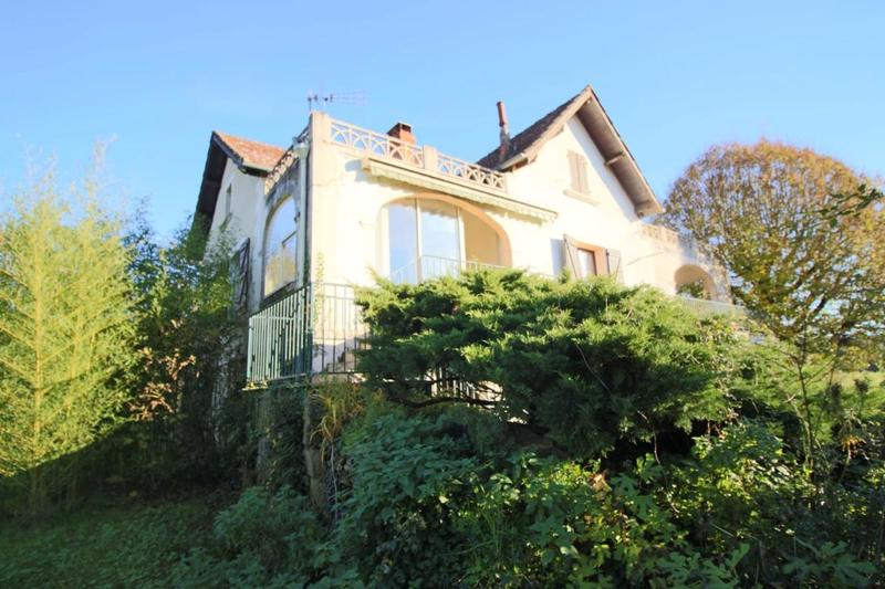 Maison - 160 m² - 7 pièces