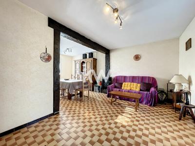 Maison traditionnelle - 87 m² - 4 pièces