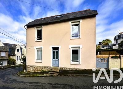 Maison - 87 m² - 5 pièces