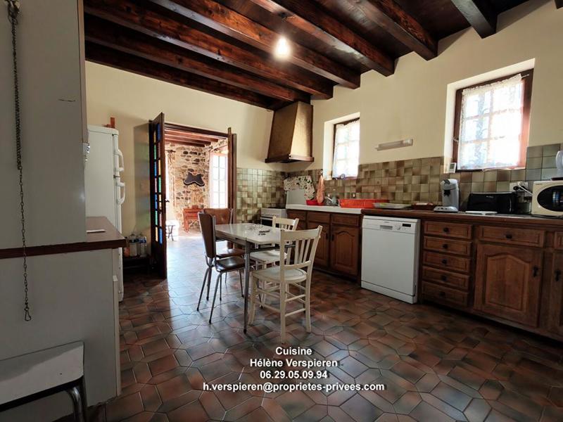 Maison - 181 m² - 8 pièces