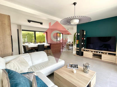 Maison - 111 m² - 4 pièces