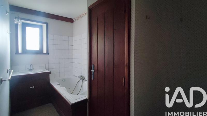 Maison - 650 m² - 20 pièces