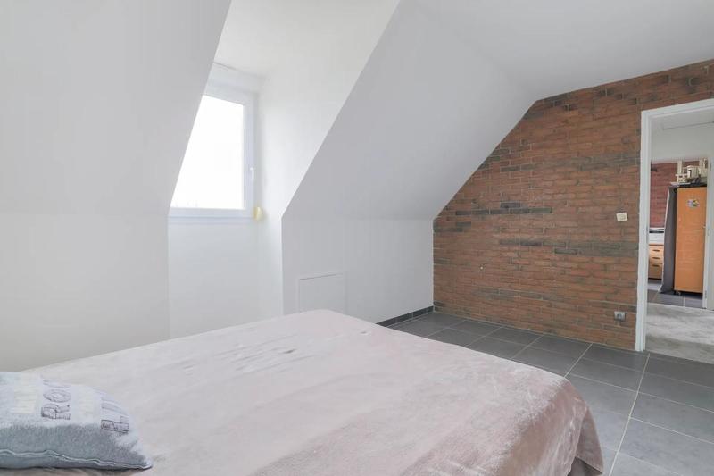 Maison - 180 m² - 6 pièces