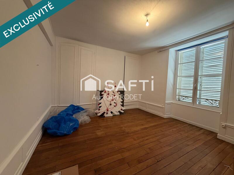 Local commercial - 225 m² - 8 pièces