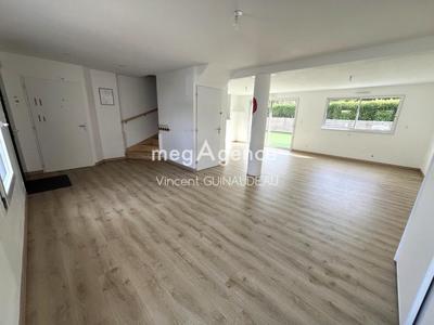 Maison - 134 m² - 6 pièces