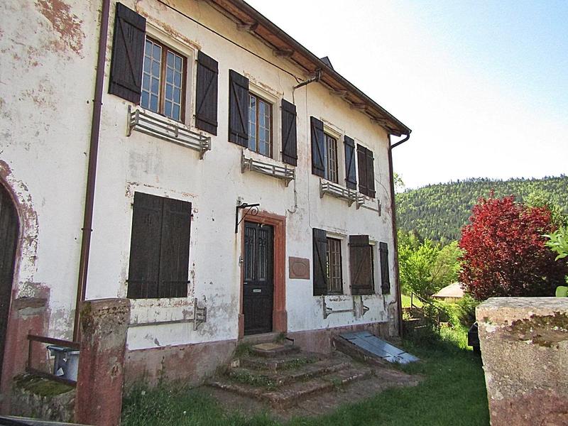 Maison - 201 m² - 8 pièces