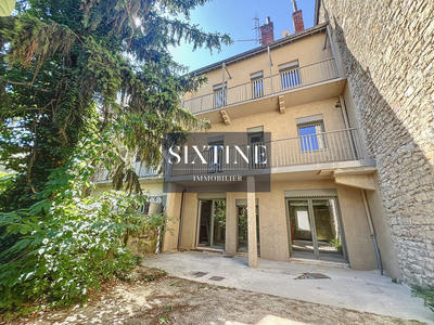 Appartement - 118 m² - 4 pièces