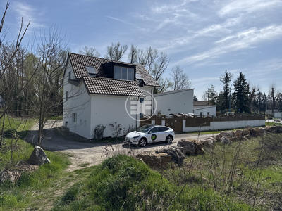 Maison - 400 m² - 7 pièces