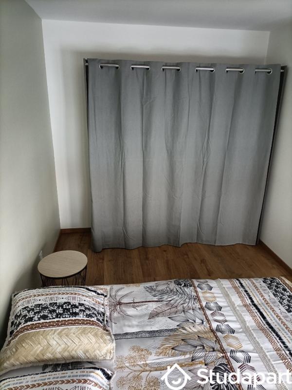 Chambre - 11 m² - 1 pièce