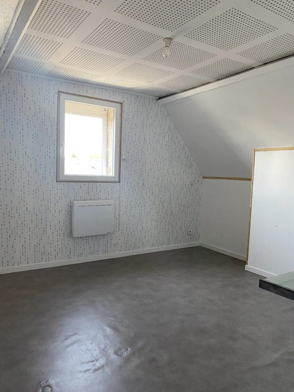 Maison - 165 m² - 8 pièces