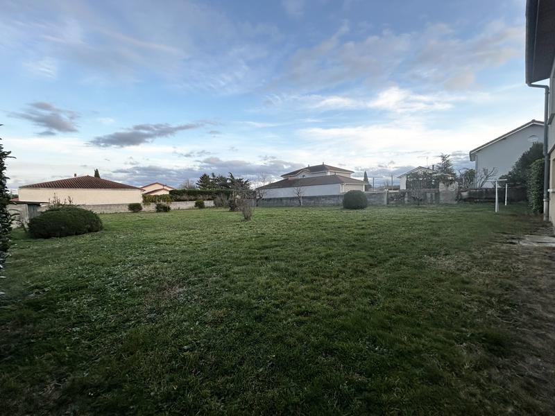 Maison - 102 m² - 4 pièces