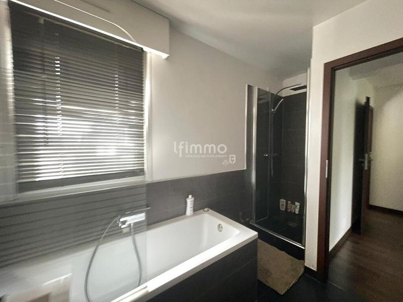 Maison - 102 m² - 5 pièces