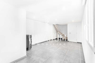 Maison - 119 m² - 6 pièces