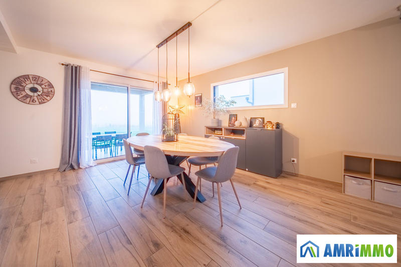 Maison - 147 m² - 4 pièces