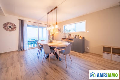 Maison - 147 m² - 4 pièces