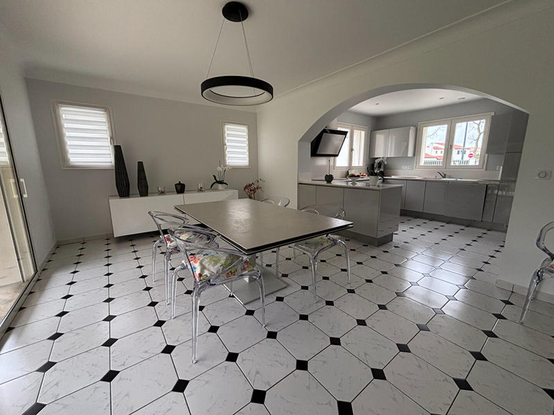 Maison - 158 m² - 5 pièces