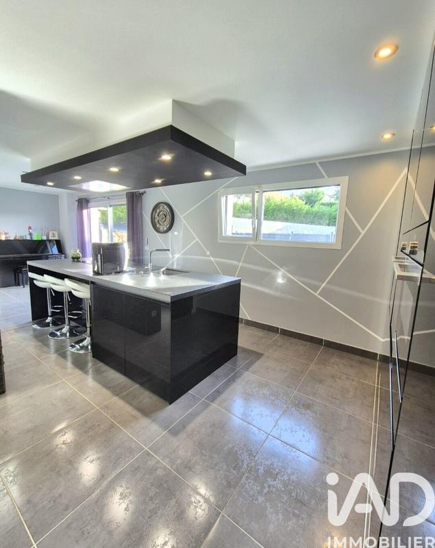 Maison - 150 m² - 6 pièces