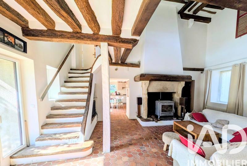 Maison - 570 m² - 8 pièces