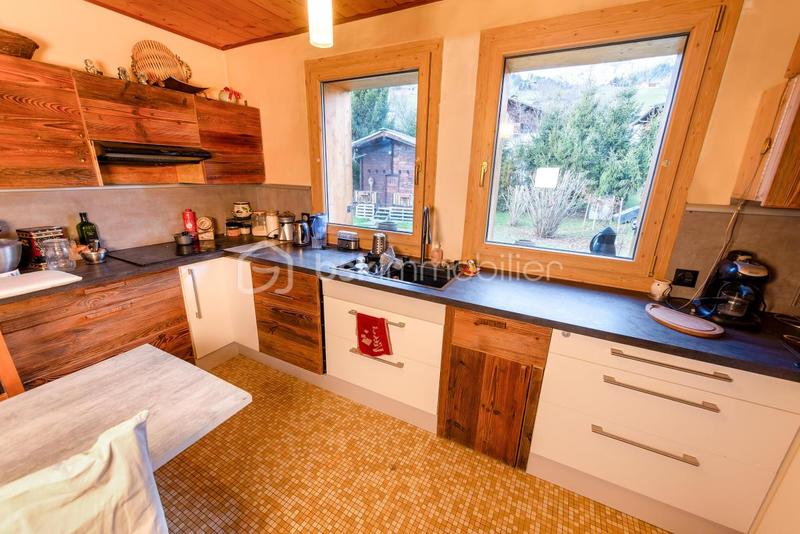 Châlet - 255 m² - 9 pièces