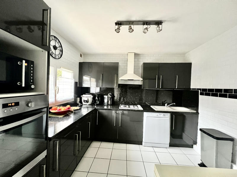 Maison - 91 m² - 5 pièces