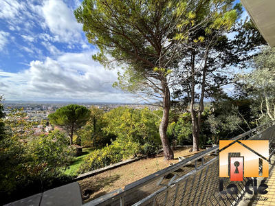 Maison - 193 m² - 5 pièces