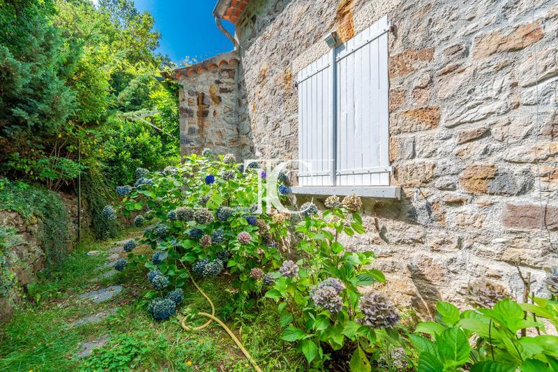 Maison - 178 m² - 7 pièces