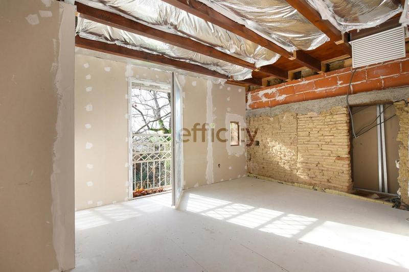 Maison - 260 m² - 8 pièces