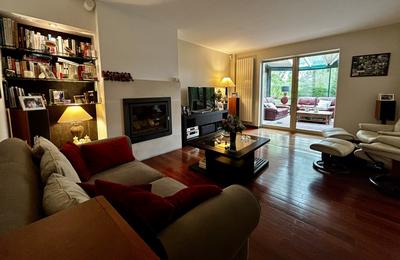 Maison - 199 m² - 9 pièces