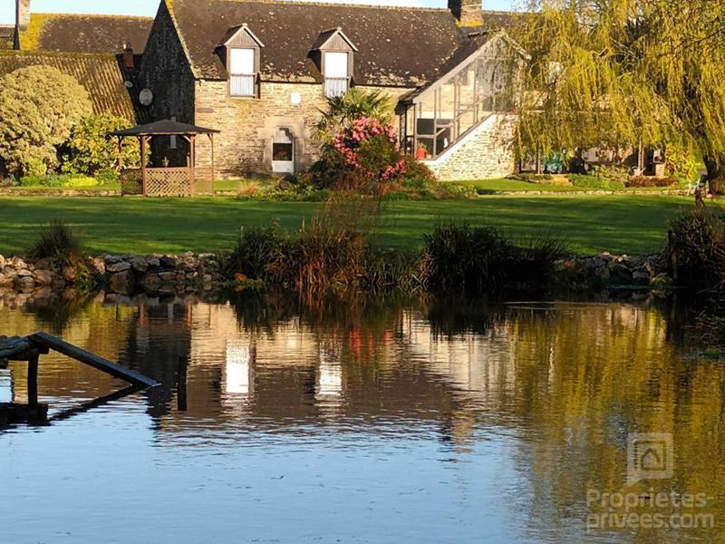 Maison - 200 m² - 10 pièces