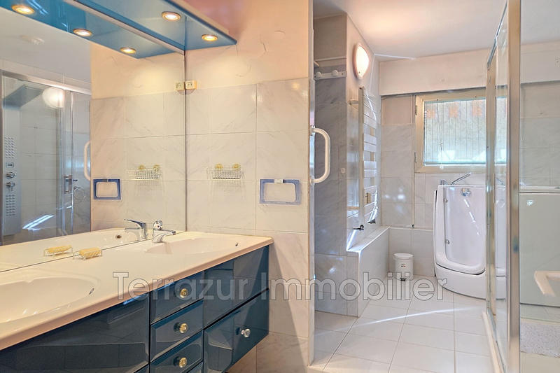 Appartement - 127 m² - 4 pièces