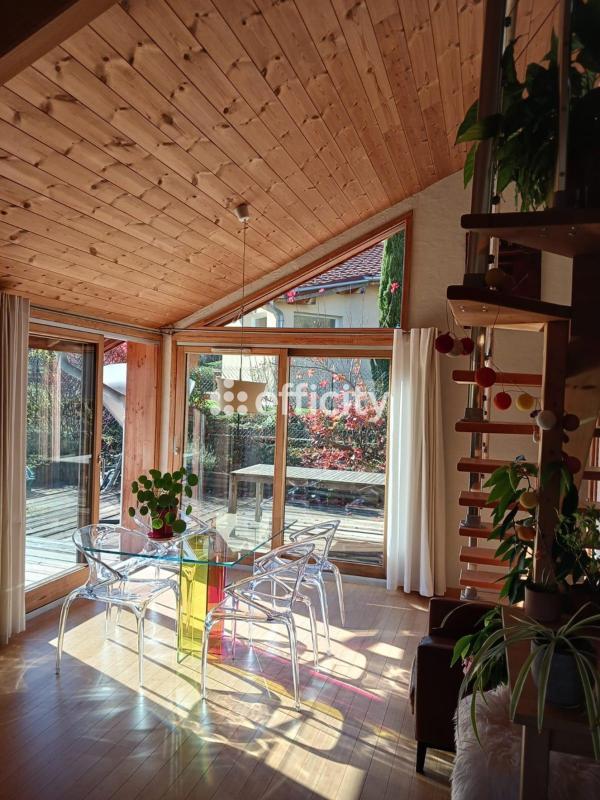 Maison - 163 m² - 7 pièces