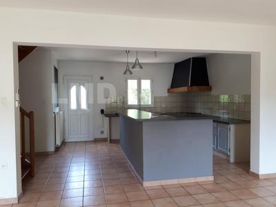 Maison - 96 m² - 4 pièces