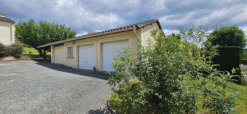 Maison - 167 m² - 7 pièces