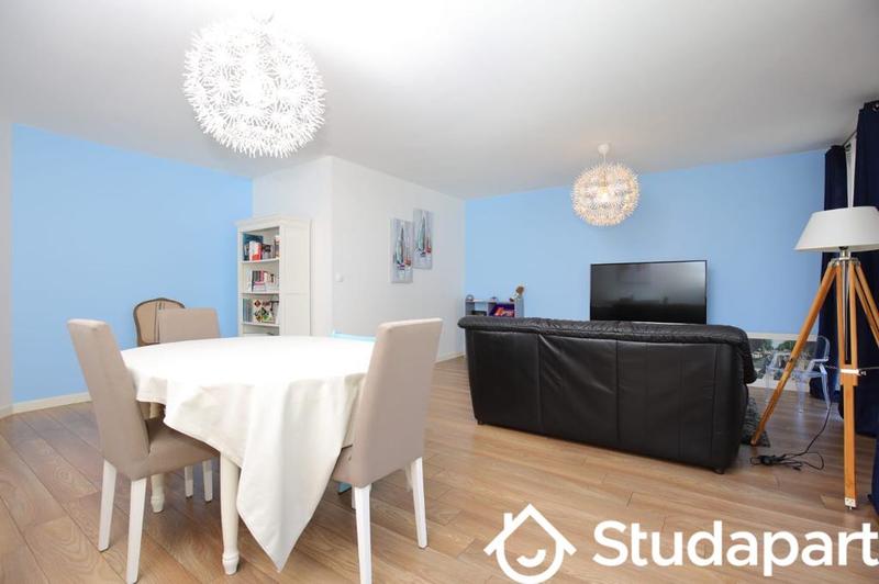 Appartement - 81 m² - 3 pièces