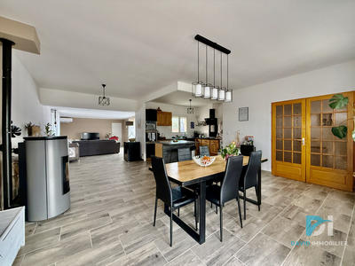 Maison - 139 m² - 5 pièces