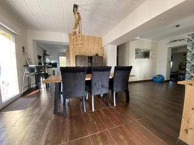 Maison - 97 m² - 5 pièces