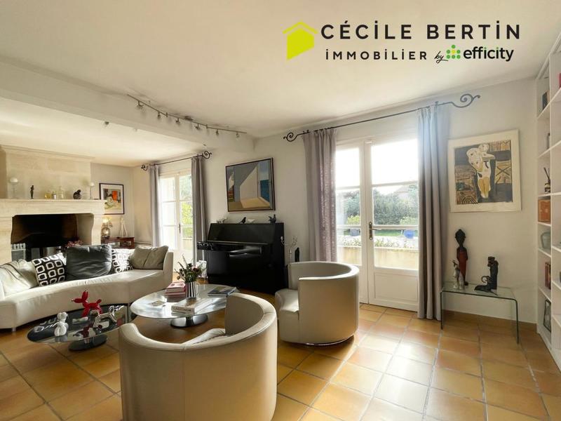 Mas - 198 m² - 7 pièces